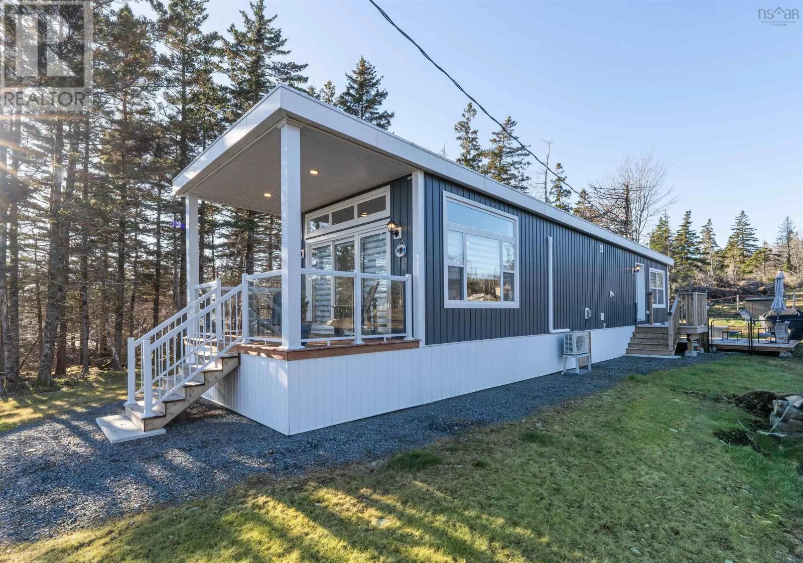 House for rent: 1183 Blue Rocks Road, Blue Rocks, Nova Scotia B0J 2C0