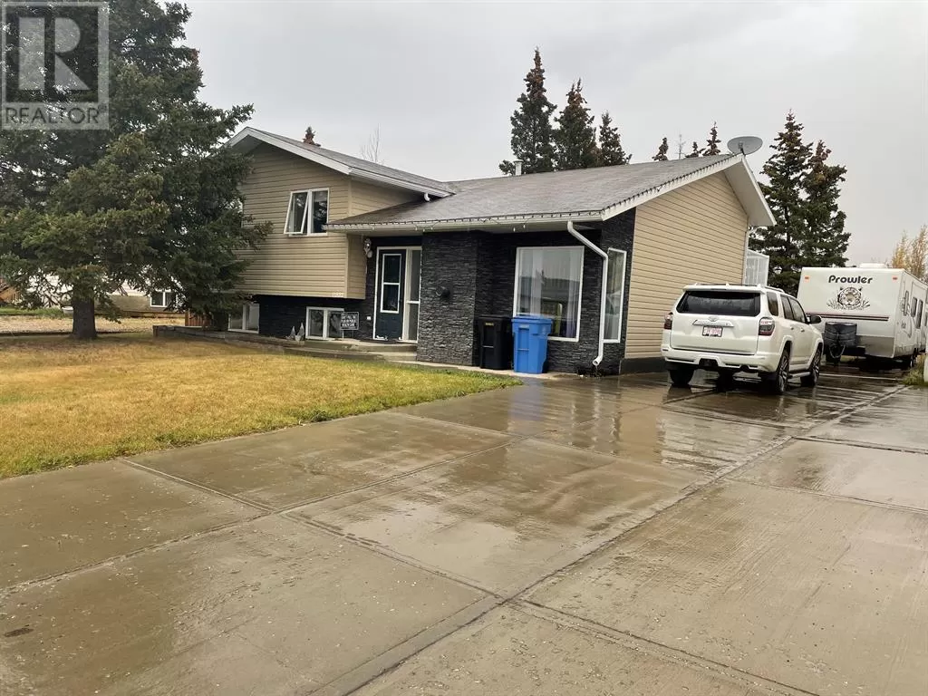 House for rent: 11832 104 Ave Avenue W, Fairview, Alberta T0H 1L0