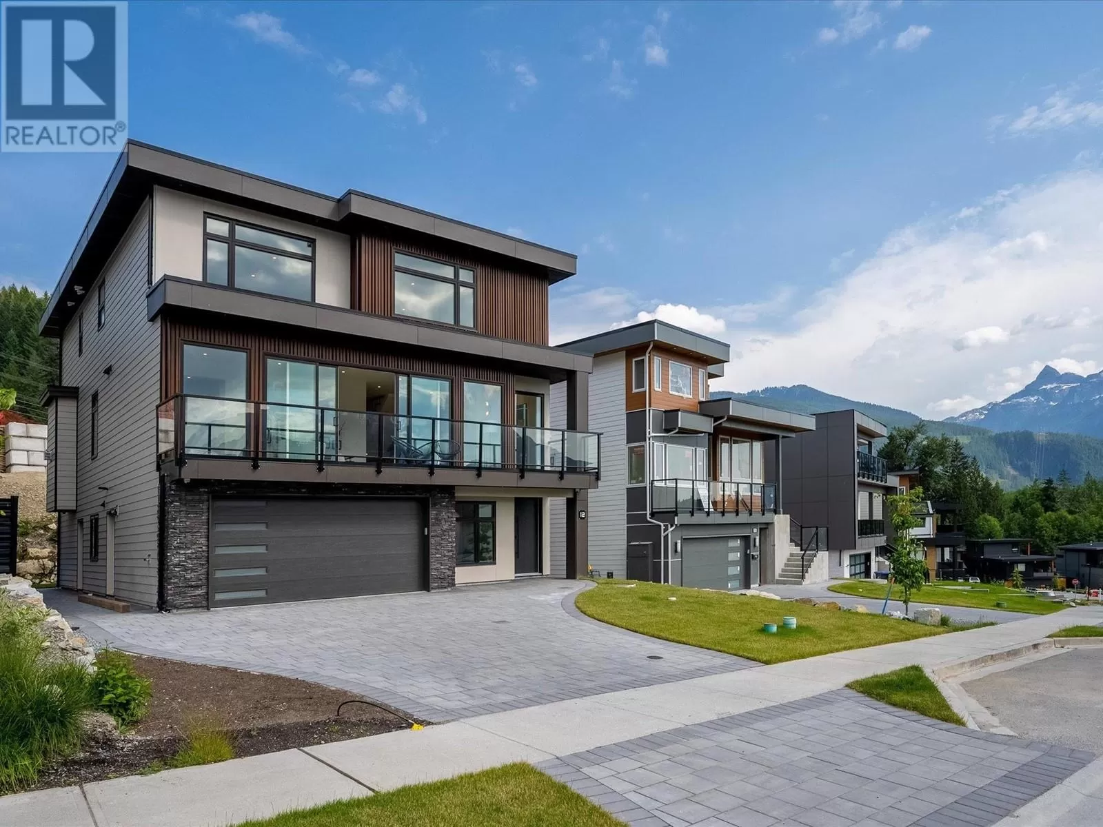 House for rent: 12 3385 Mamquam Road, Squamish, British Columbia V8B 0E3