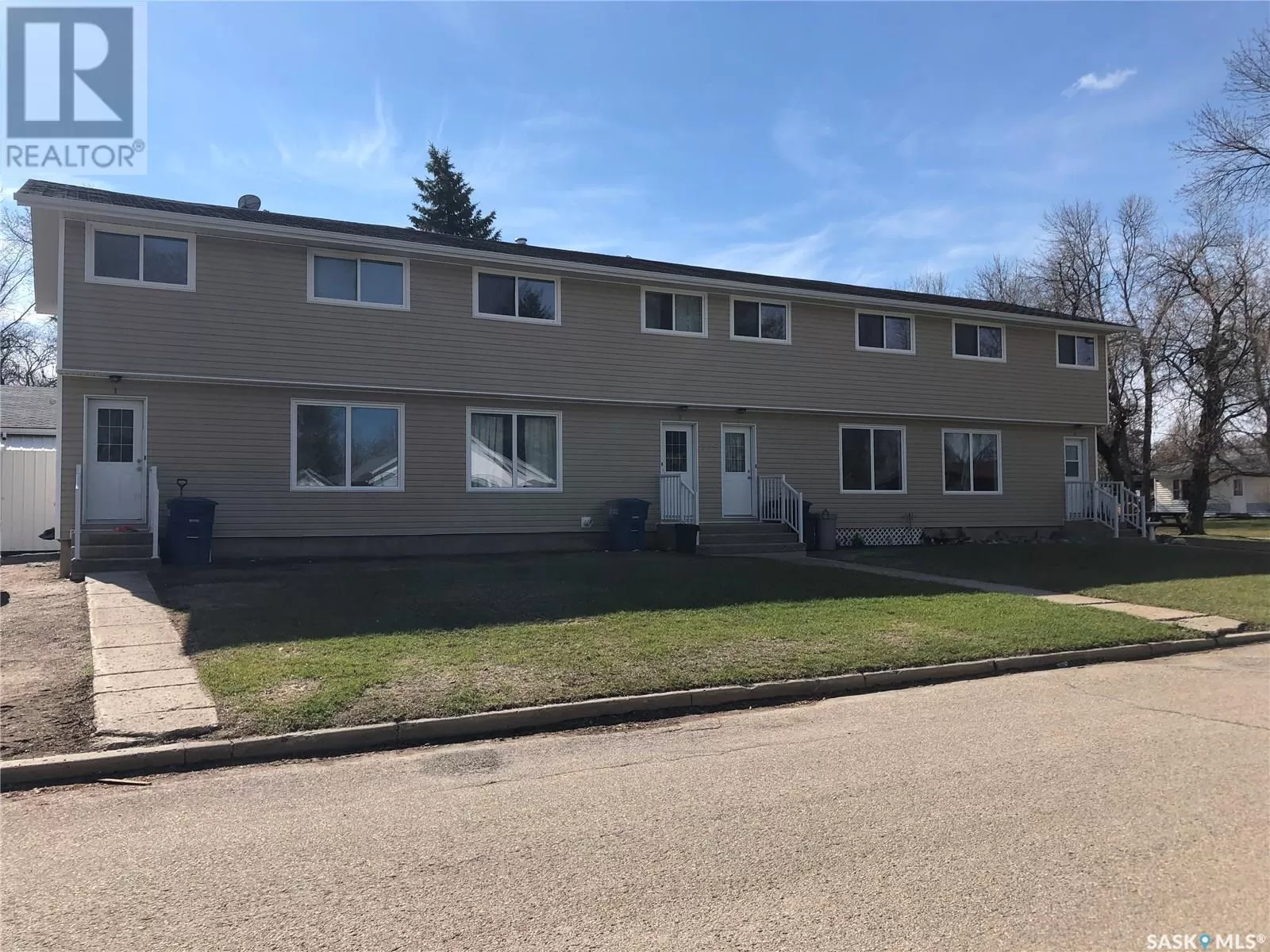Fourplex for rent: 1202 Windover Avenue, Moosomin, Saskatchewan S0G 3N0