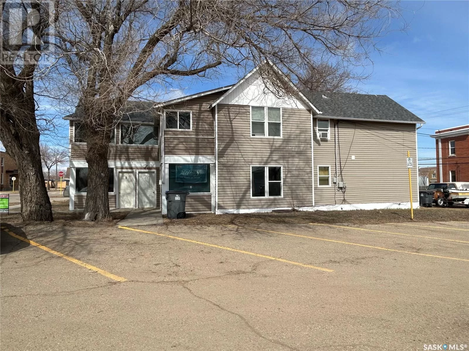 Fourplex for rent: 1233 Third Street, Estevan, Saskatchewan S4A 0R8