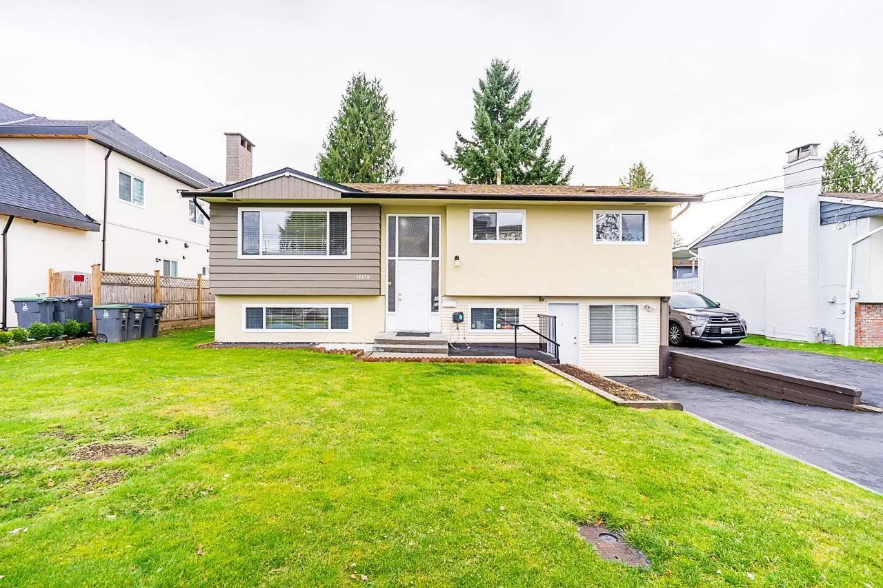 House for rent: 12370 95 Avenue, Surrey, British Columbia V3V 1N8