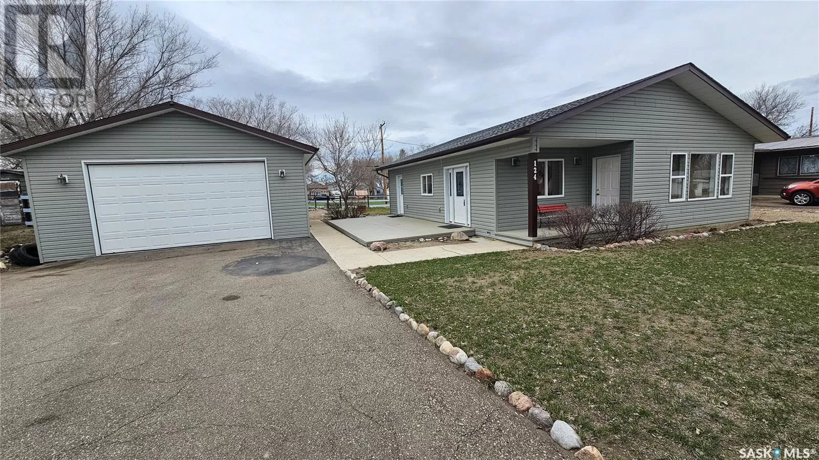 House for rent: 124 3rd Street E, Ponteix, Saskatchewan S0N 1Z0