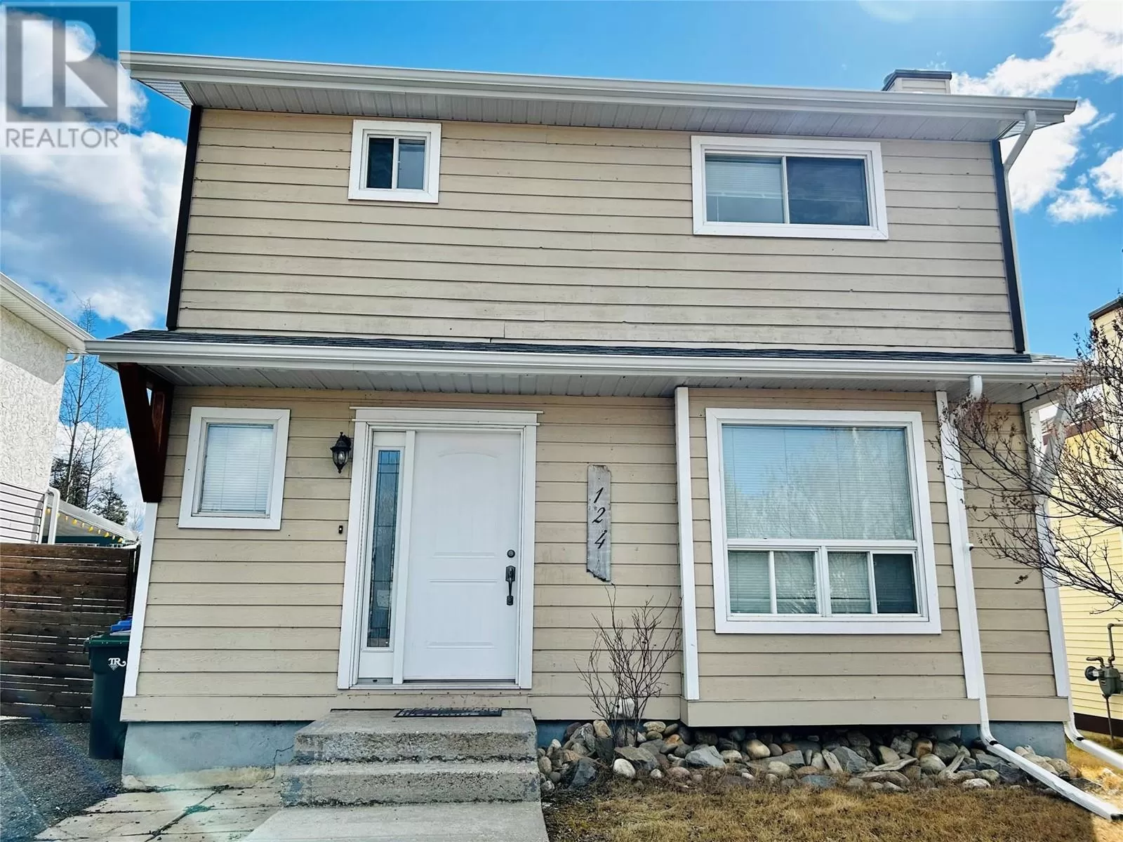 House for rent: 124 Spieker Avenue, Tumbler Ridge, British Columbia V0C 2W0