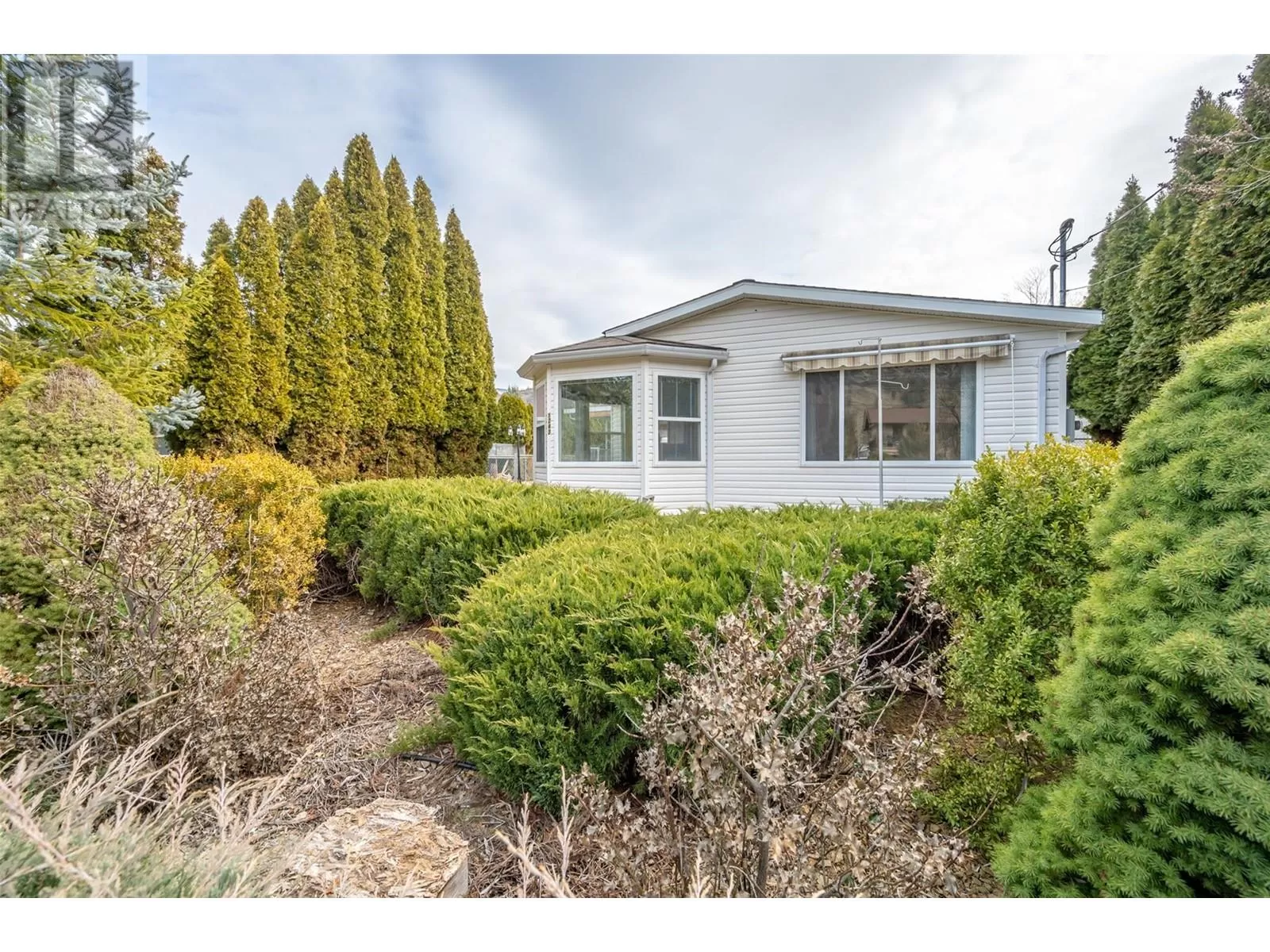 House for rent: 1243 Ash Street, Okanagan Falls, British Columbia V0H 1R4