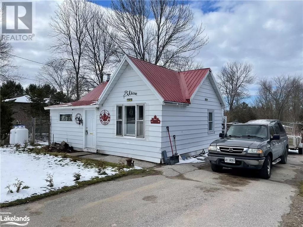 House for rent: 1258 Upper Big Chute Road, Coldwater, Ontario L0K 1E0