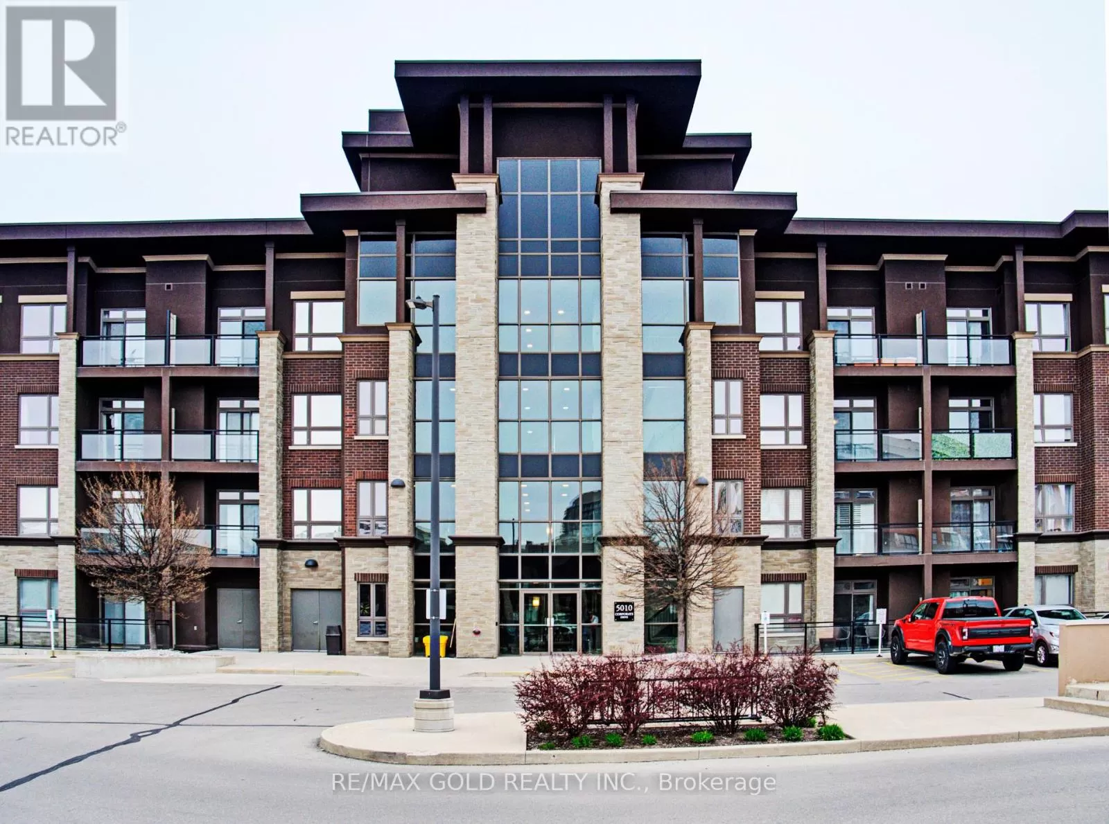 Apartment for rent: 126 - 5010 Corporate Drive, Burlington, Ontario L7L 5H9