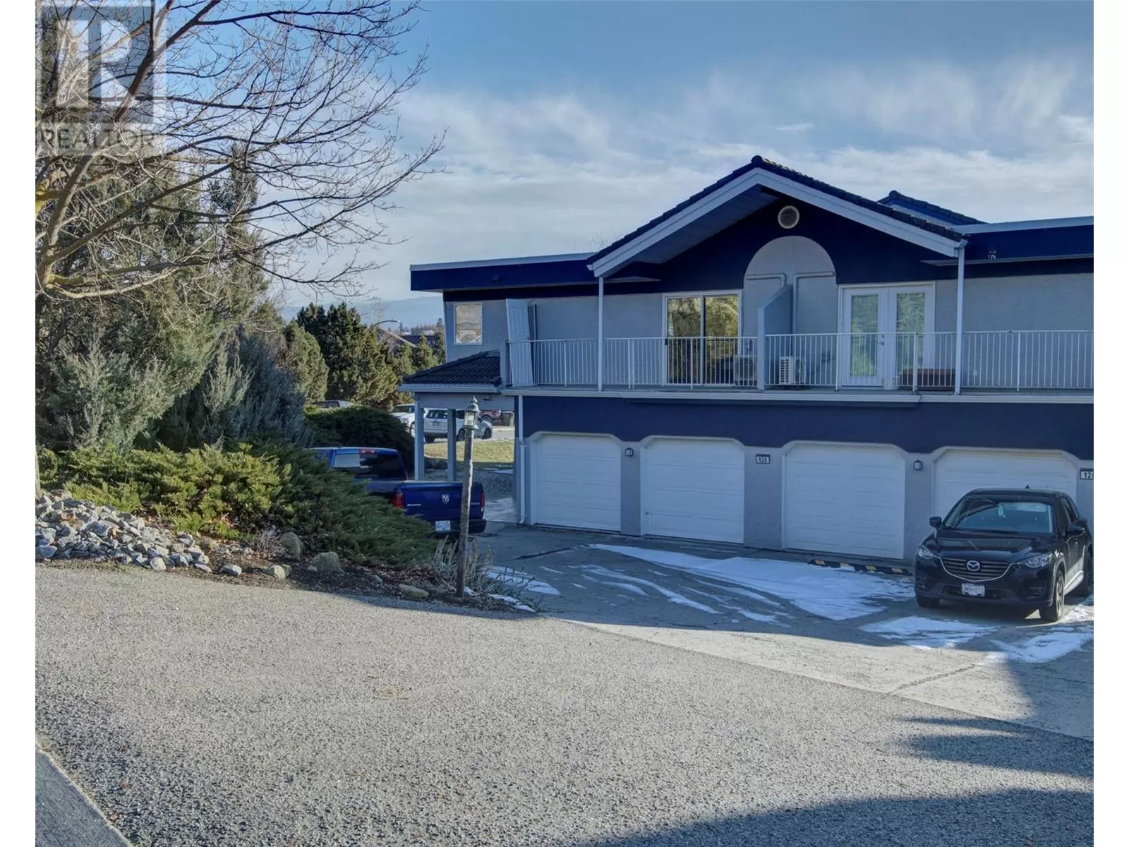 Duplex for rent: 126 Verna Court, Kelowna, British Columbia V1V 1S9