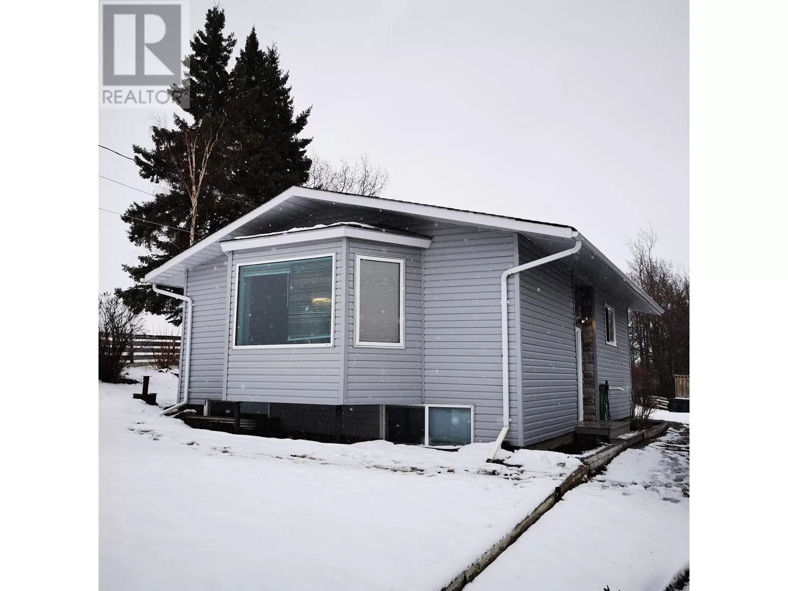 House for rent: 12647 273 Road, Fort St. John, British Columbia V0C 1H0