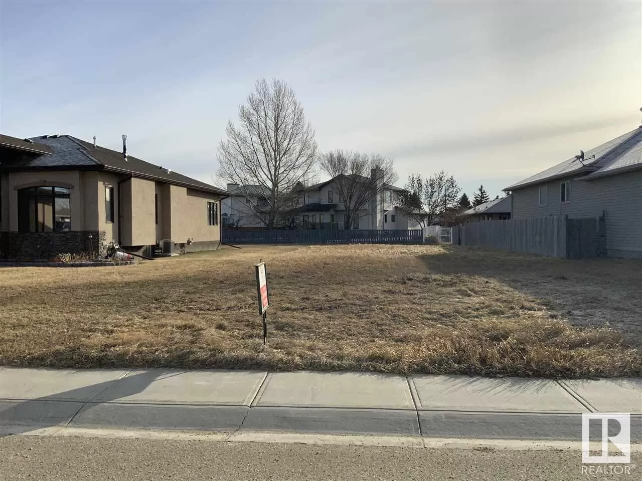 No Building for rent: 128 Northbend Dr, Wetaskiwin, Alberta T9A 3N6