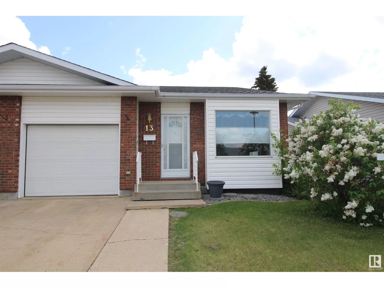 Duplex for rent: #13, 11015 105 Av, Westlock, Alberta T7P 1A1
