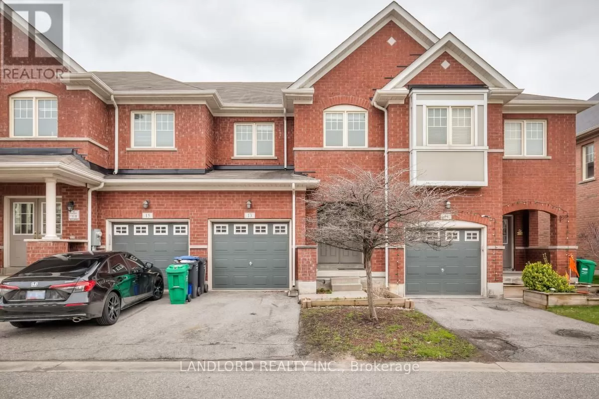 Row / Townhouse for rent: 13 Masseyfield St, Brampton, Ontario L6P 3E1