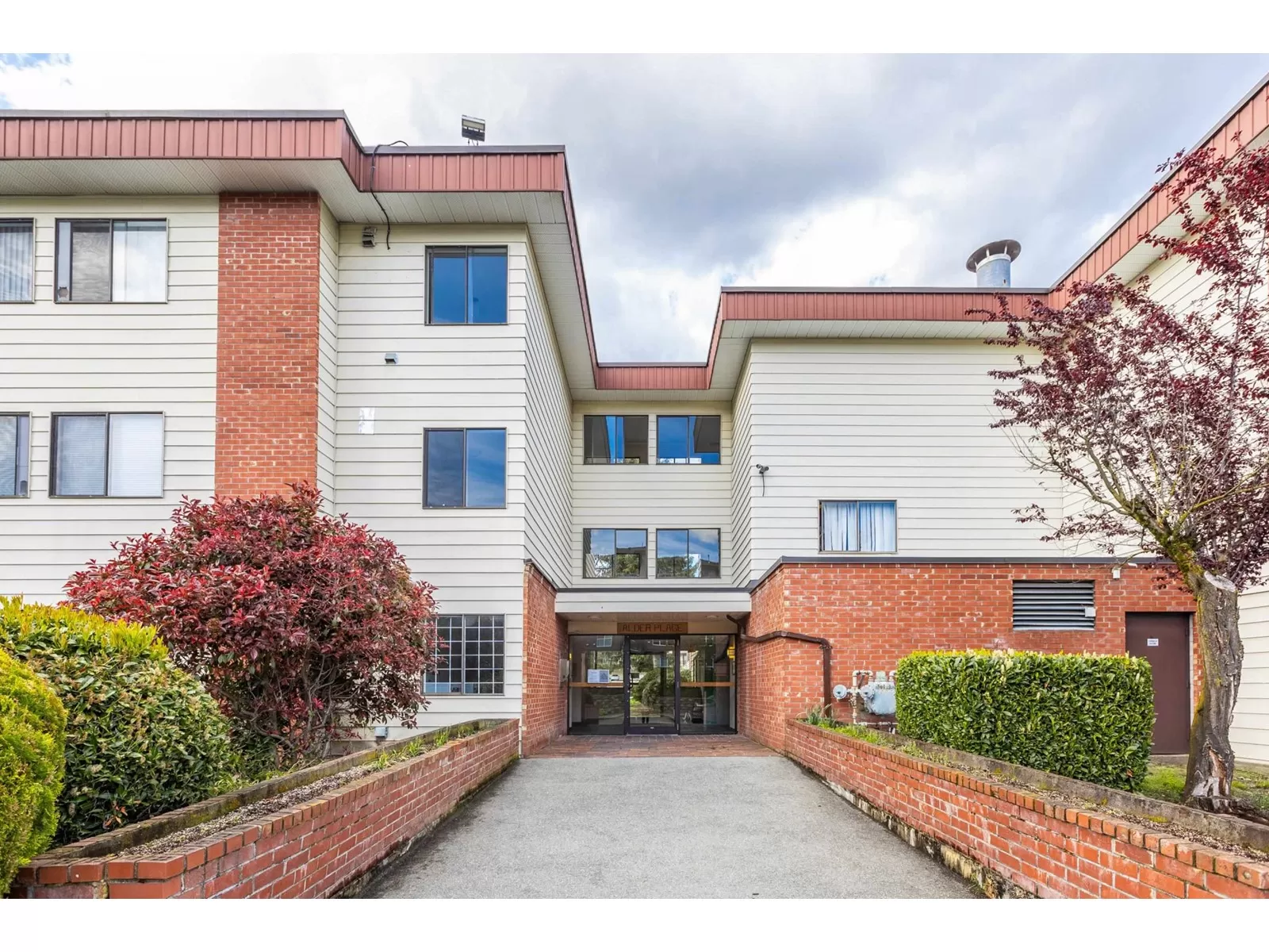Apartment for rent: 130 1909 Salton Road, Abbotsford, British Columbia V2S 5B6