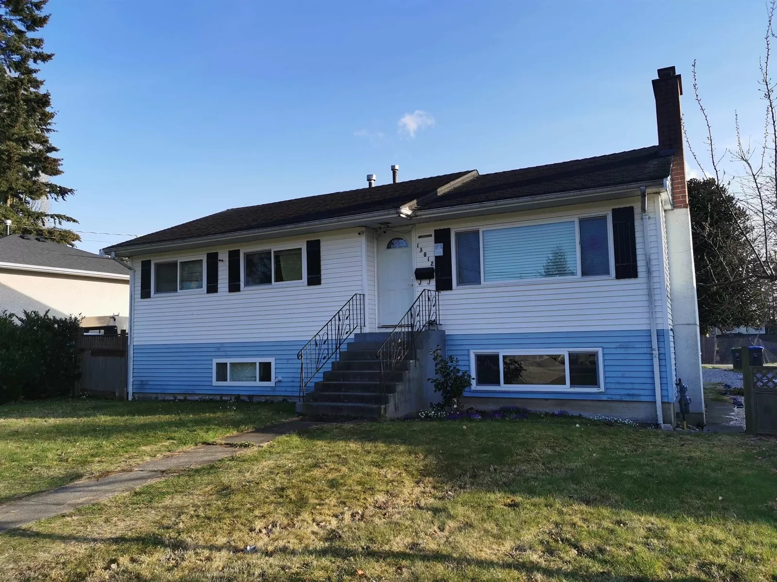 House for rent: 13012 101 Avenue, Surrey, British Columbia V3T 1L1
