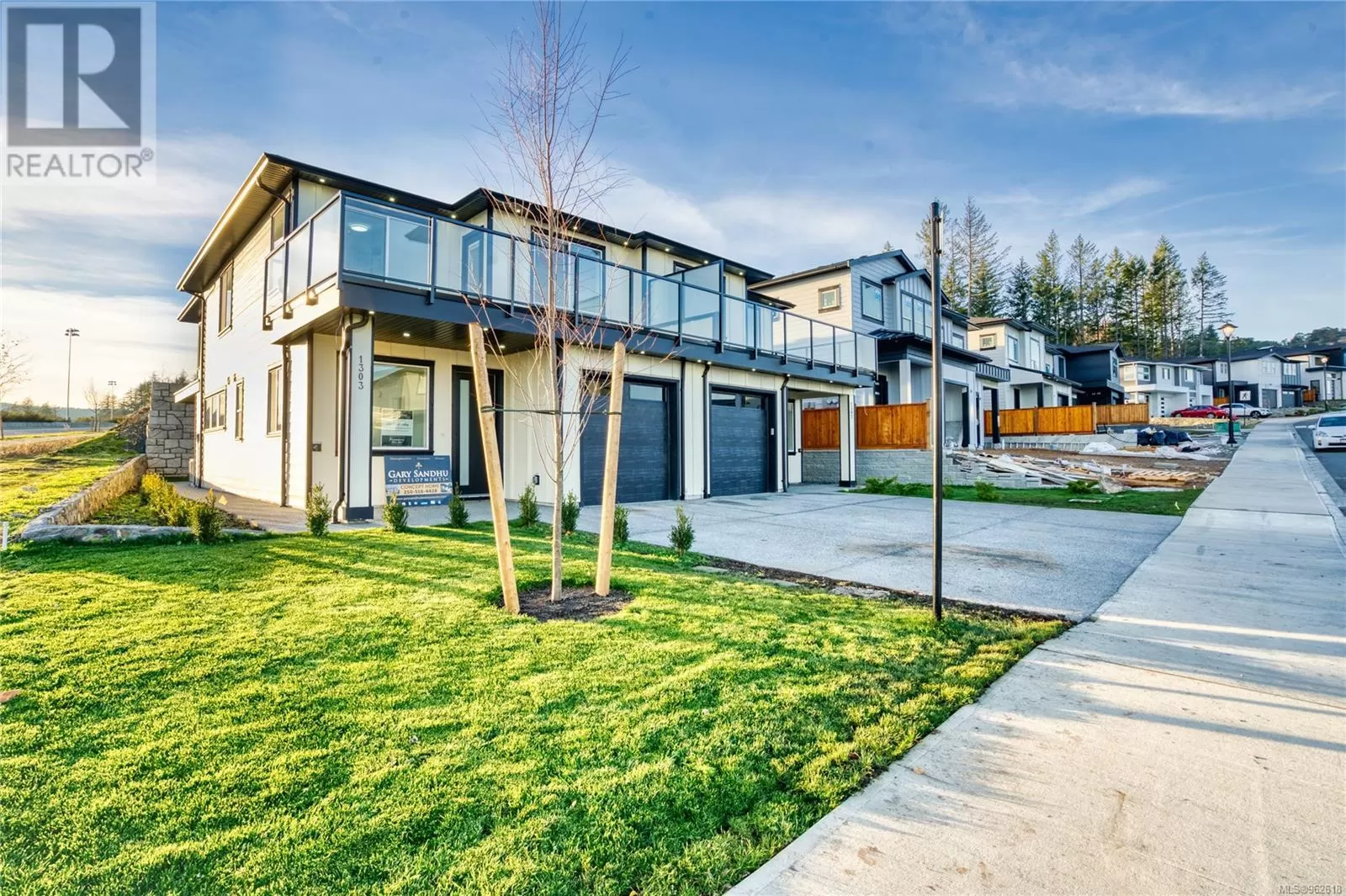 Duplex for rent: 1303 Sandstone Lane, Langford, British Columbia V9B 5Y4