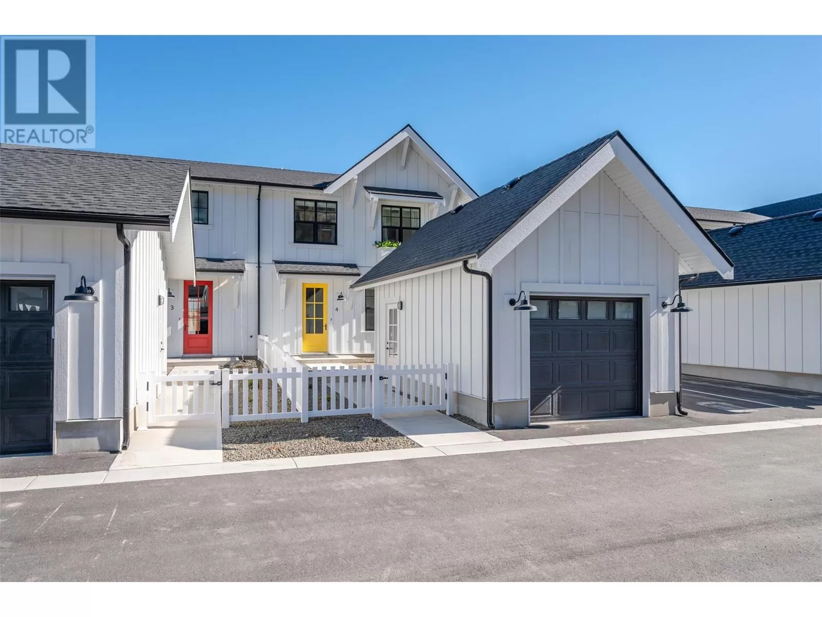 Row / Townhouse for rent: 1308 Cedar Street Unit# 5, Okanagan Falls, British Columbia V0H 1R4