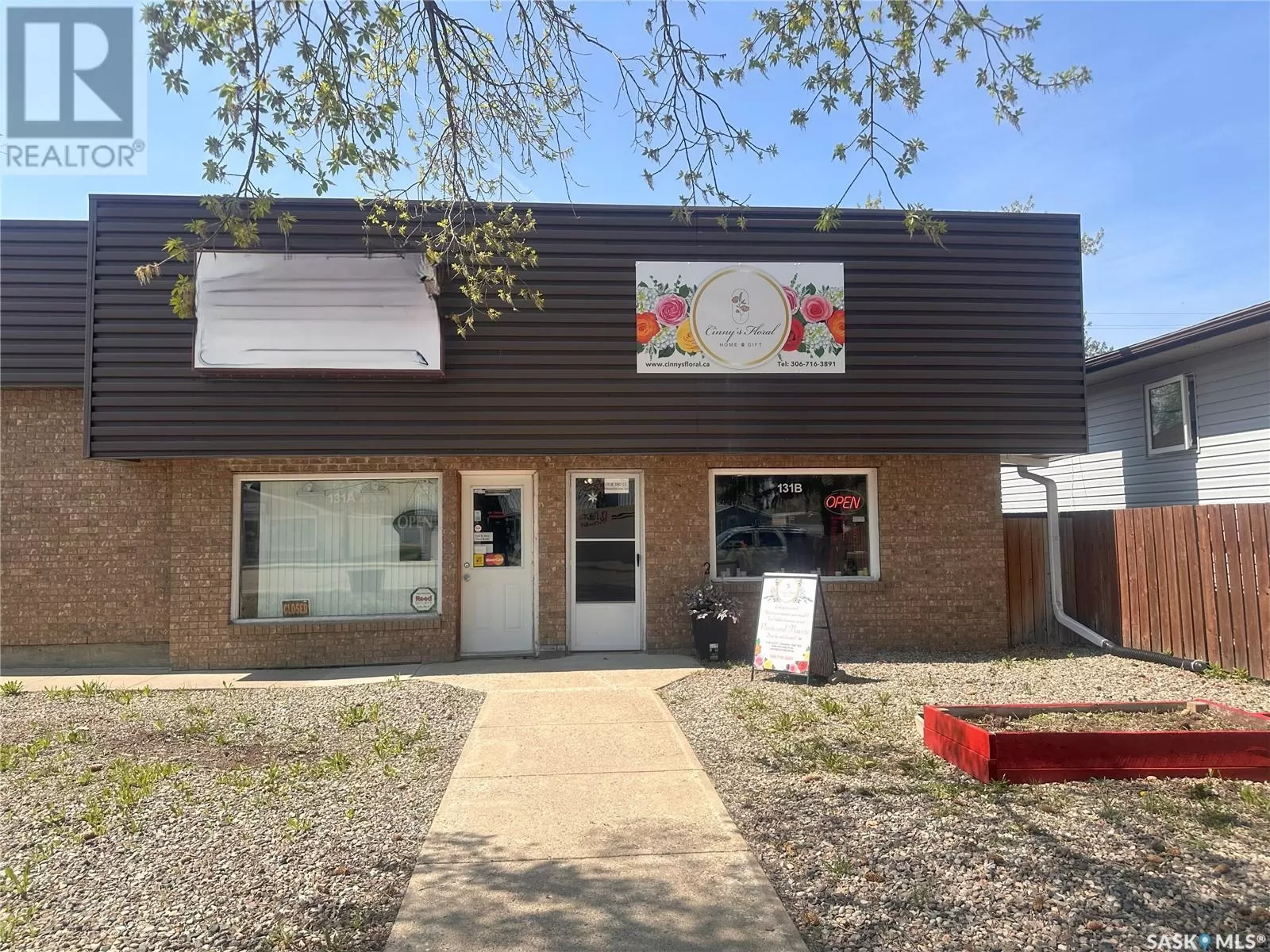 Retail for rent: 131 3rd Street, Dalmeny, Saskatchewan S0K 1E0