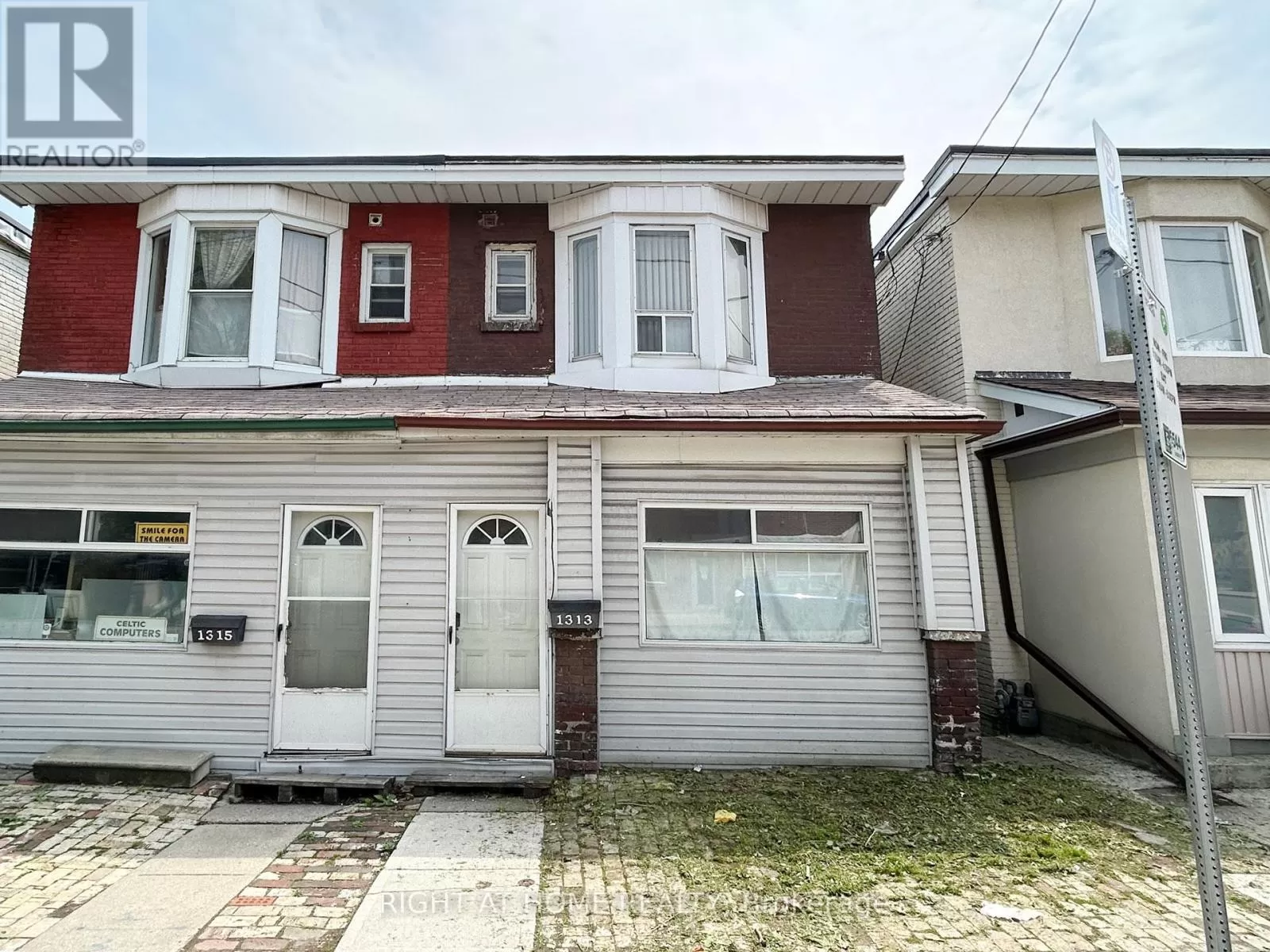 House for rent: 1313 Gerrard Street E, Toronto, Ontario M4L 1Y8