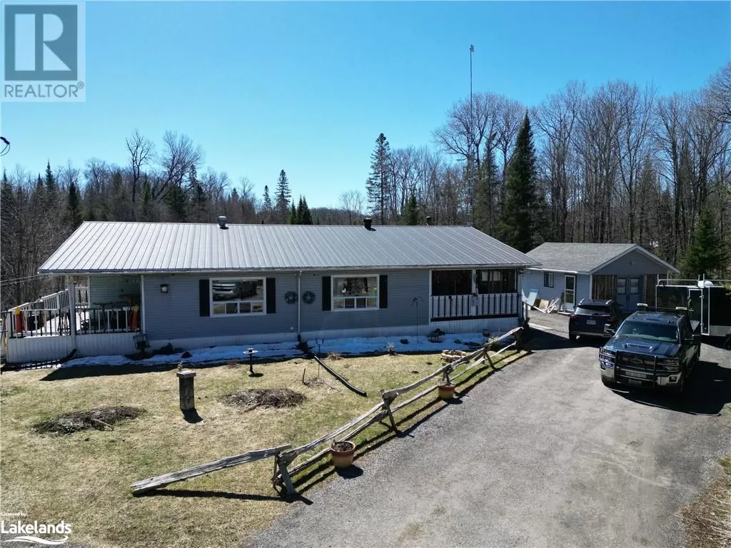 House for rent: 1336 Minnicock Lake Road, Haliburton, Ontario K0M 1S0