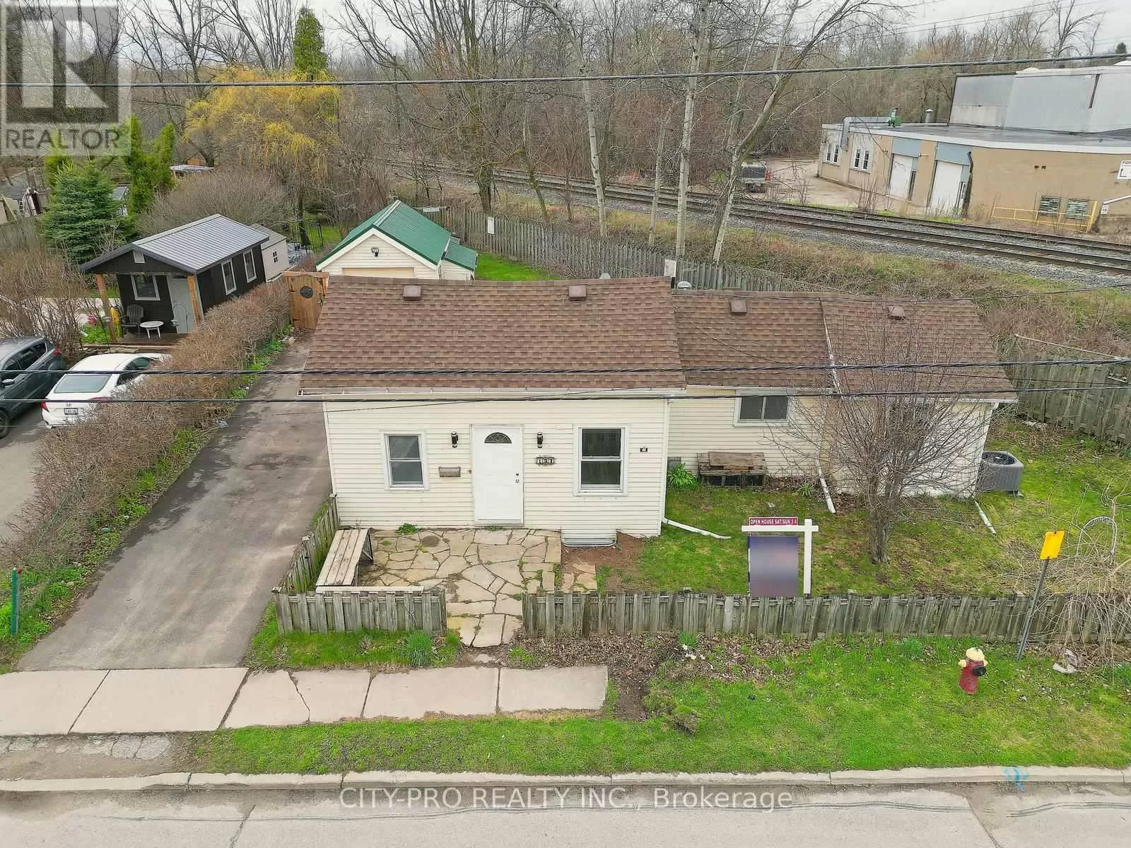 House for rent: 137 Bower St, Halton Hills, Ontario L7J 1E4