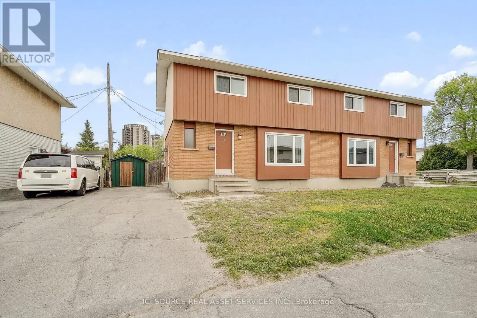 Duplex for rent: 1391 Claymor Avenue, Ottawa, Ontario K2C 1S5