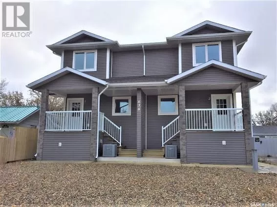 Fourplex for rent: 1-4 638 Alberta Street, Estevan, Saskatchewan S4A 1R6
