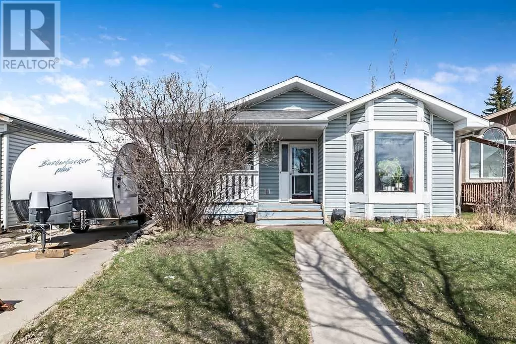 House for rent: 14 Hunters Gate, Okotoks, Alberta T1S 1K9