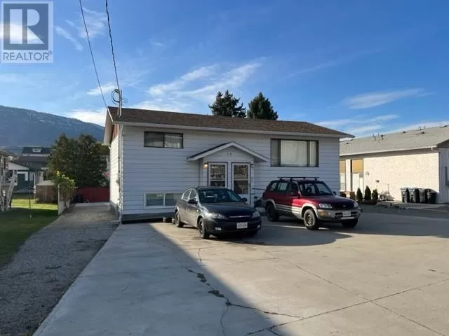 Duplex for rent: 14 Jonagold Place Unit# 1 & 2, Osoyoos, British Columbia V0H 1V2