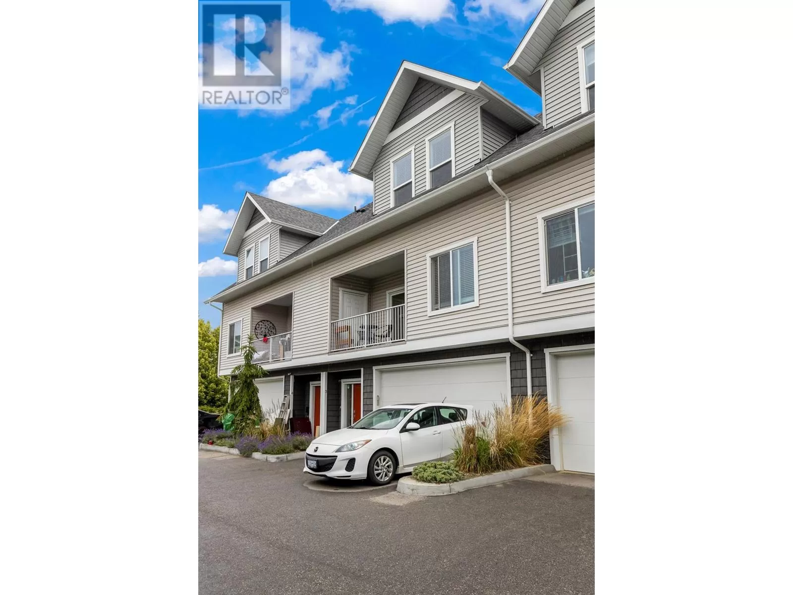 Row / Townhouse for rent: 140 Mills Road Unit# 3, Rutland, British Columbia V1X 4G7
