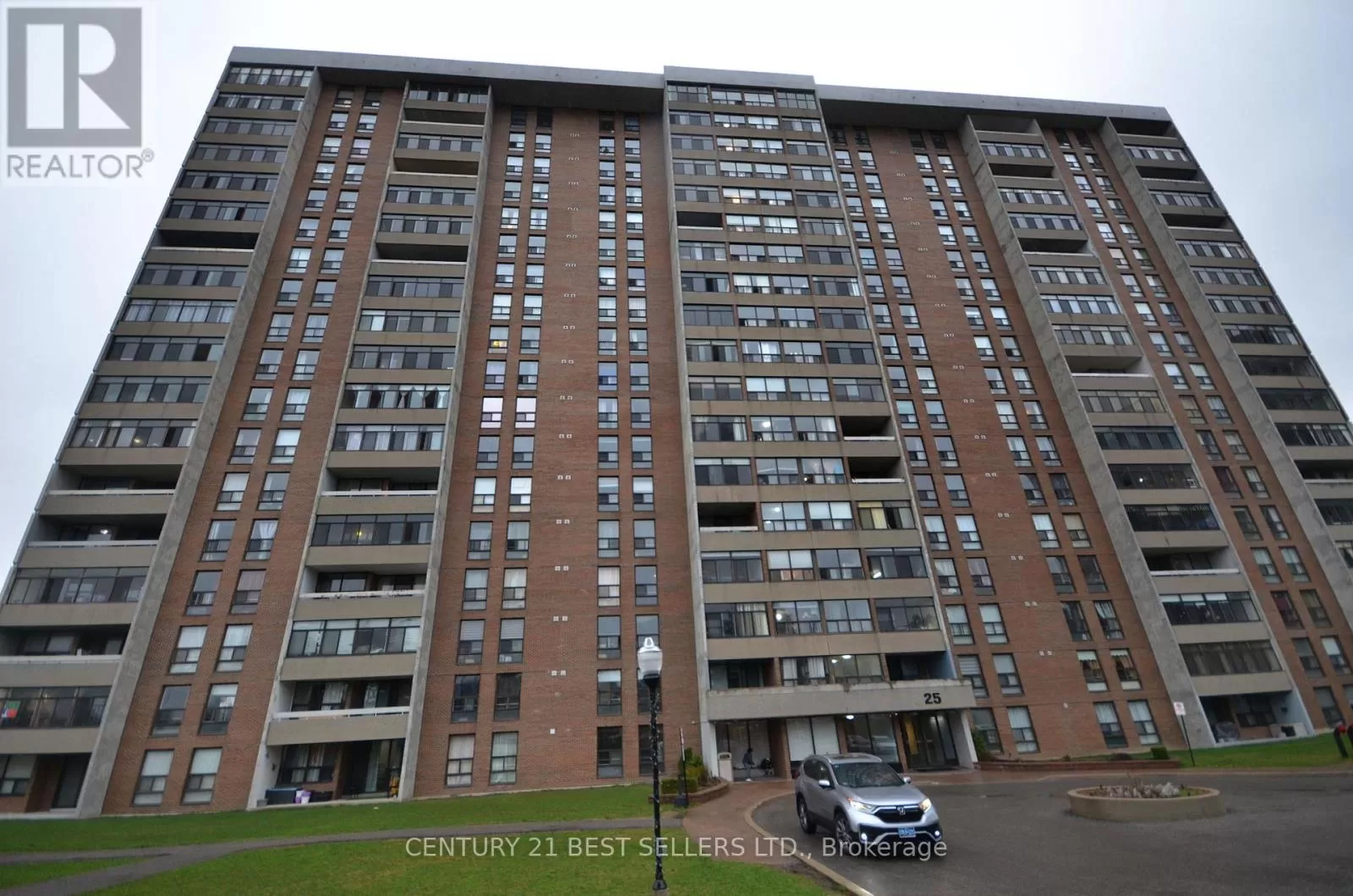 Apartment for rent: #1407 -25 Kensington Rd, Brampton, Ontario L6T 3W8