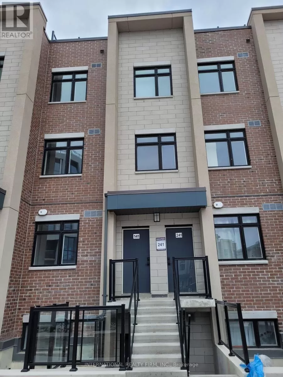 Row / Townhouse for rent: #141 -1060 Douglas Mccurdy Comm Rd, Mississauga, Ontario L5G 0C6