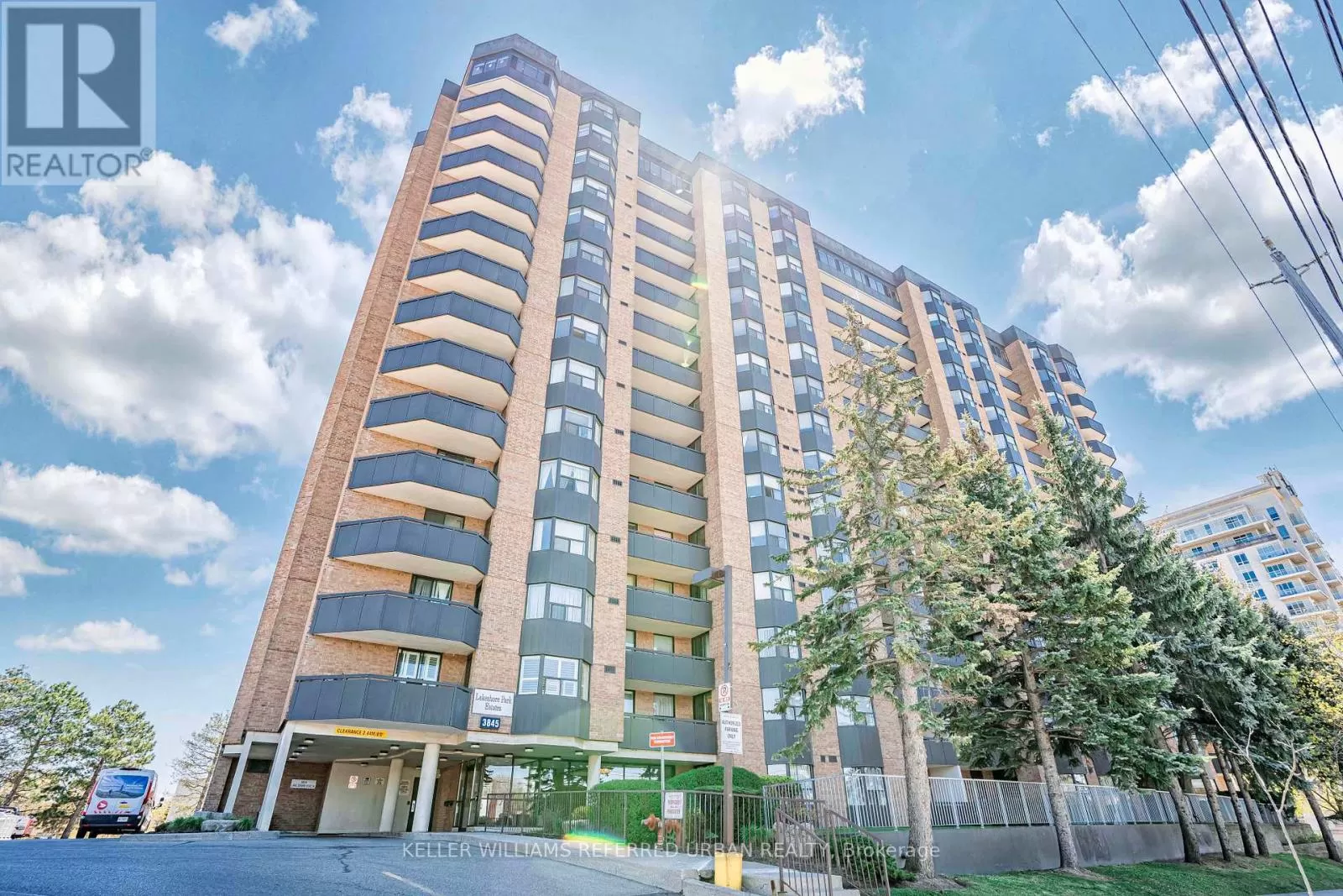 Apartment for rent: 1411 - 3845 Lake Shore Boulevard, Toronto, Ontario M8W 4Y3