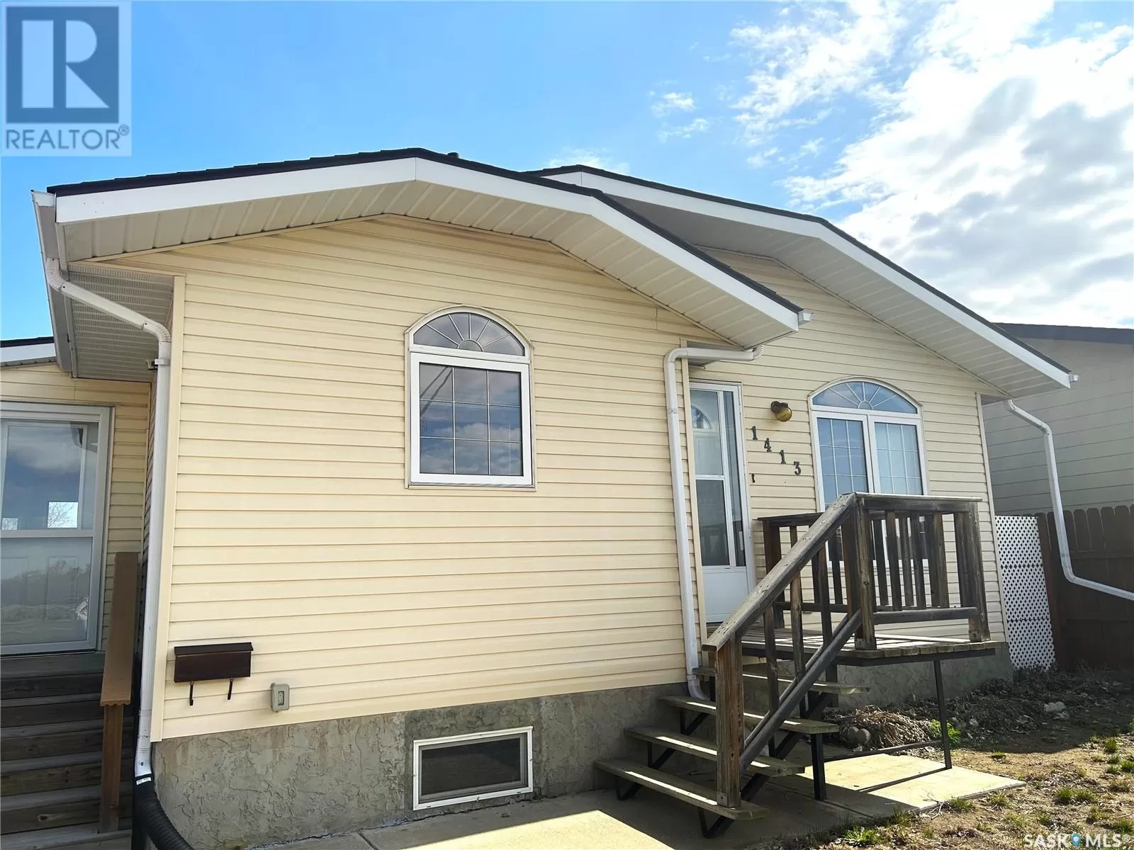 House for rent: 1413 7th Street, Estevan, Saskatchewan S4A 1H2