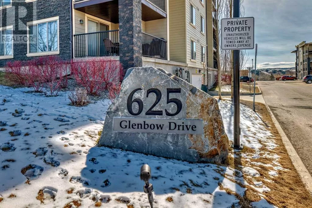 Apartment for rent: 1417, 625 Glenbow Drive, Cochrane, Alberta T4C 0S7
