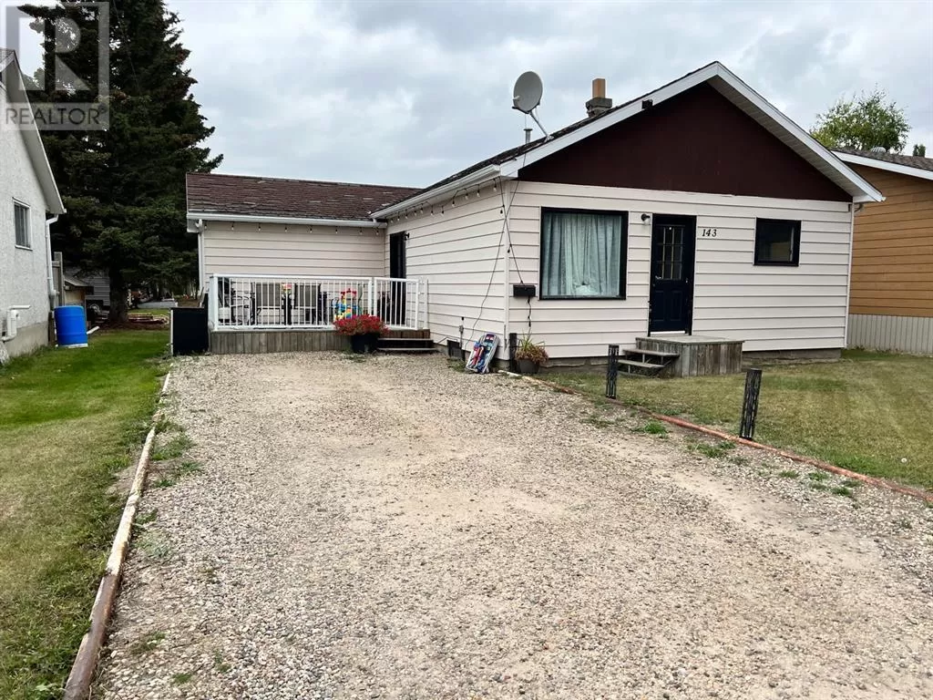 House for rent: 143 4 Street, St. Walburg, Saskatchewan S0M 2T0