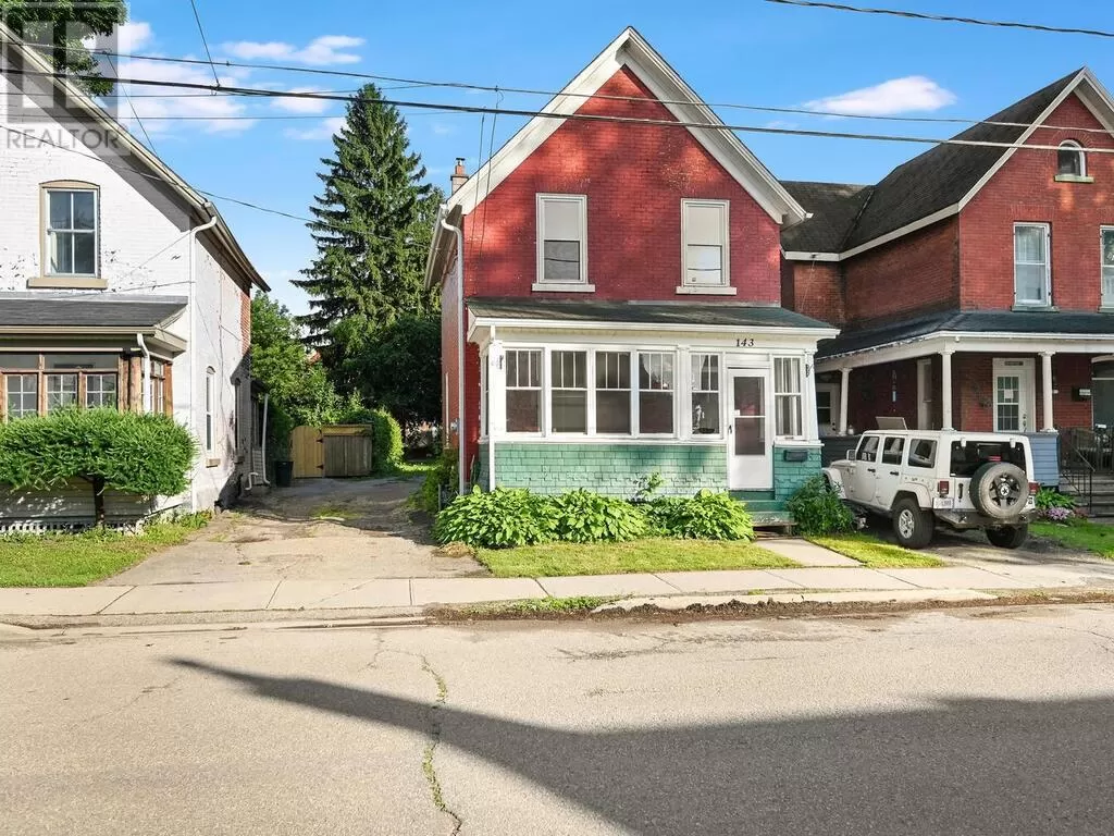 House for rent: 143 Pearl Street W, Brockville, Ontario K6V 4C7