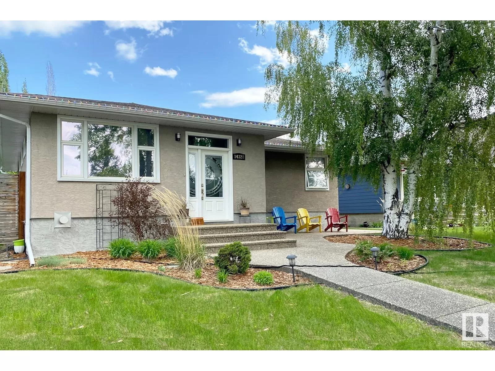 House for rent: 14328 97a Av Nw, Edmonton, Alberta T5N 0E9