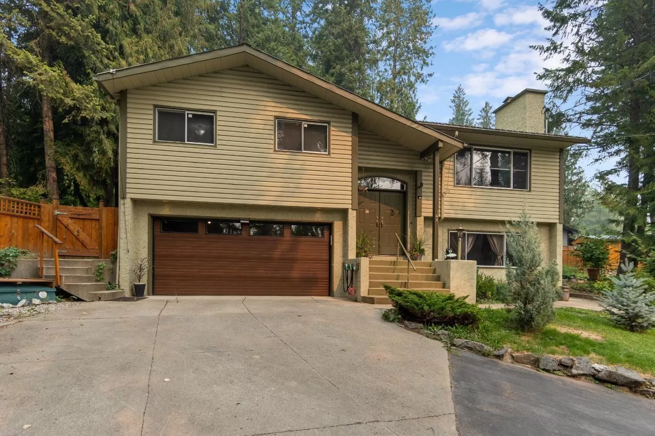 House for rent: 144 Chase Rd, Christina Lake, British Columbia V0H 1E0