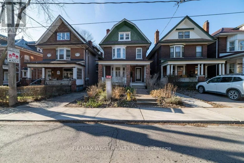 House for rent: 145 Springhurst Avenue, Toronto, Ontario M6K 1B9
