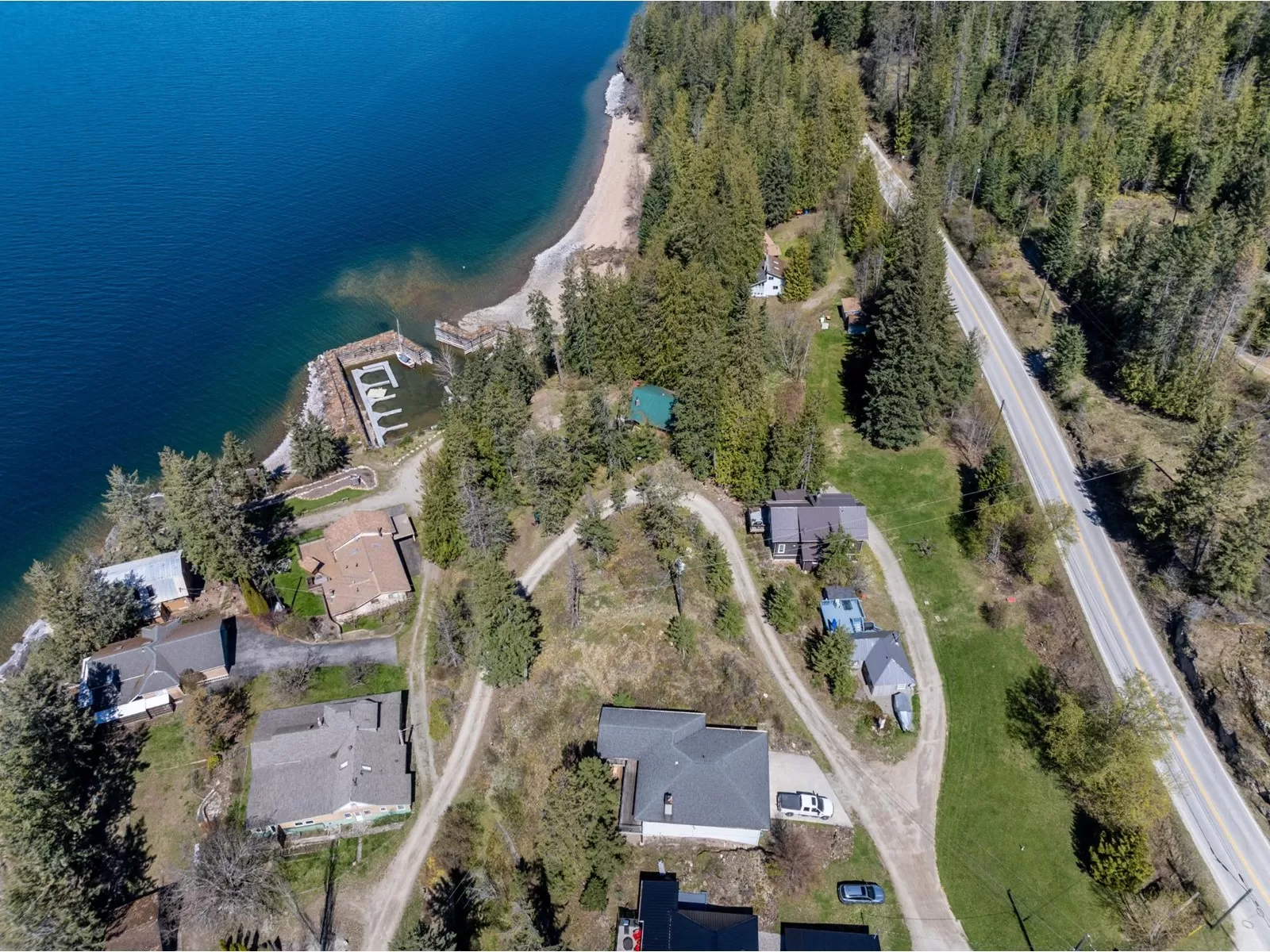 House for rent: 14533 Smith Road, Gray Creek, British Columbia V0B 1E0