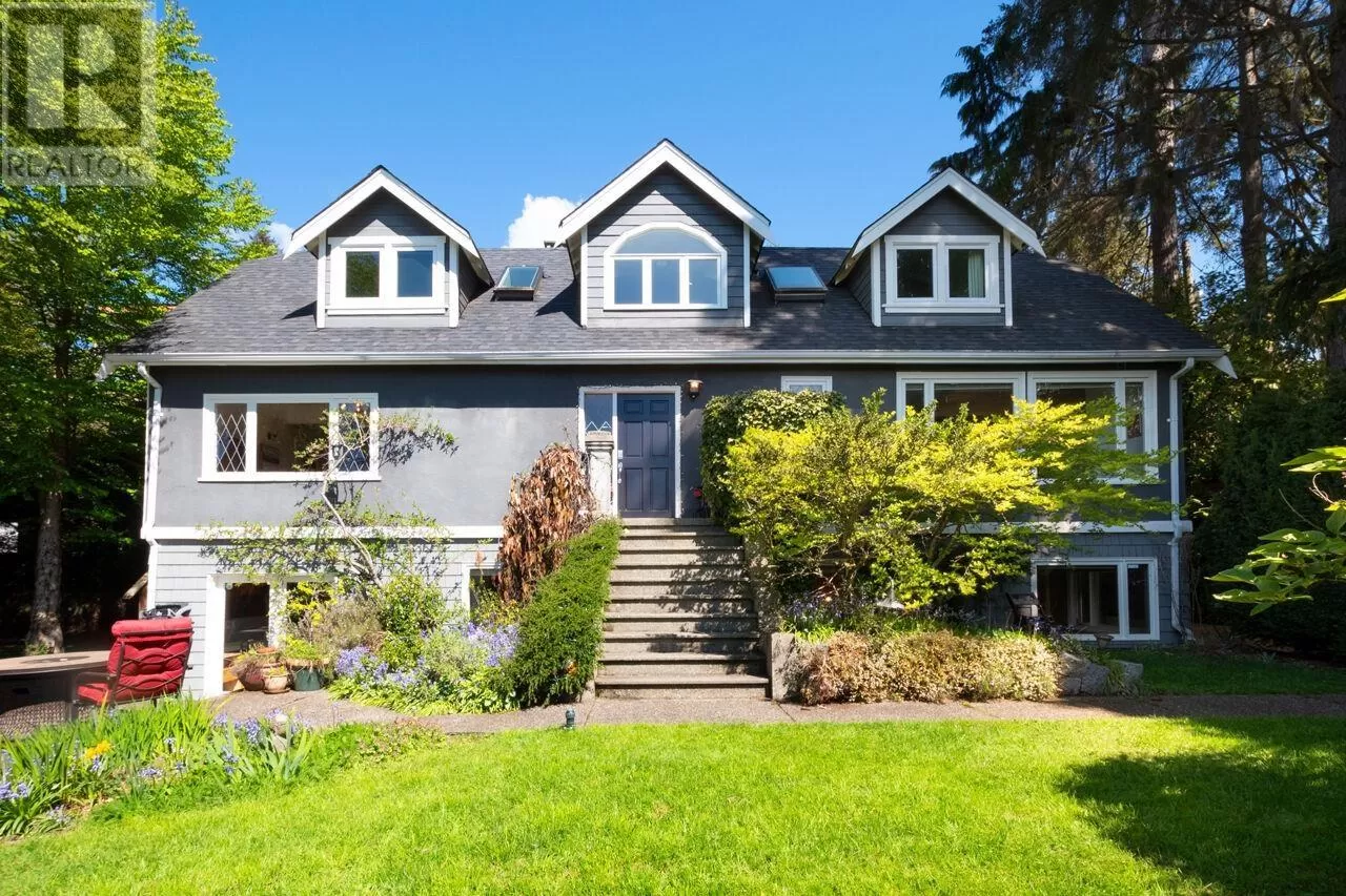 House for rent: 1461 27th Street, West Vancouver, British Columbia V7V 4K8