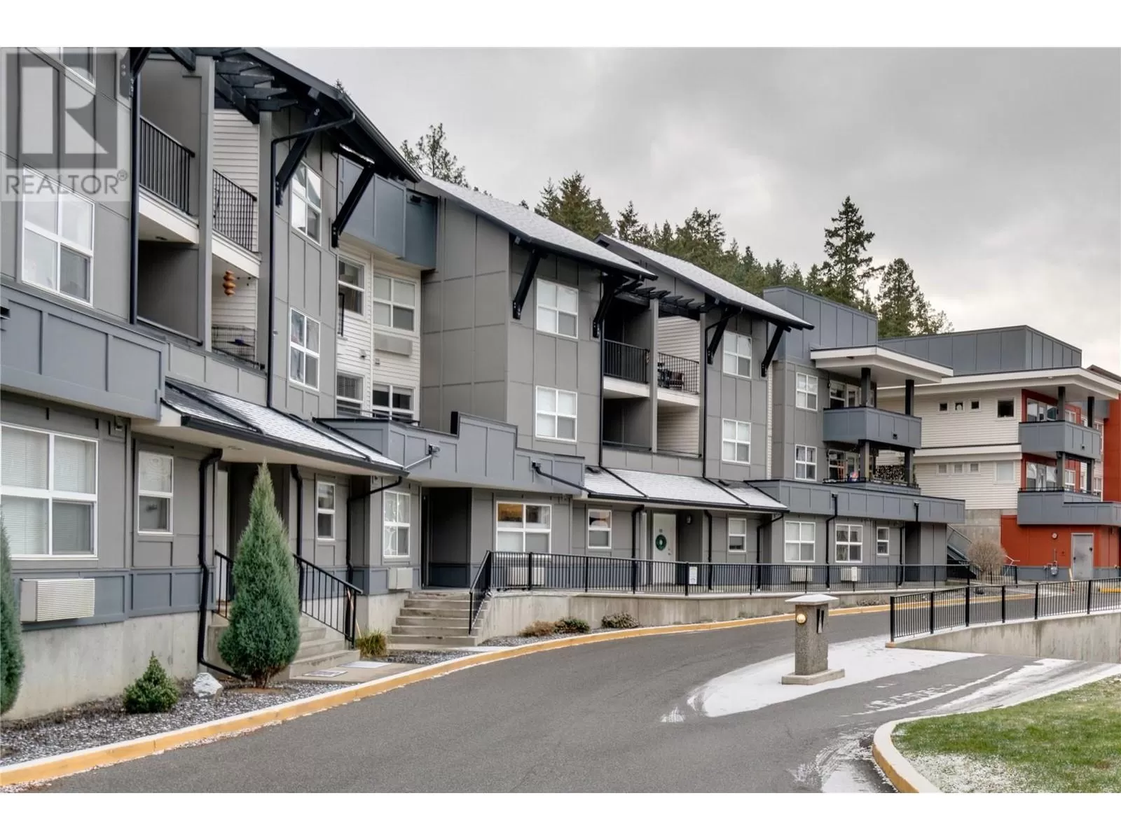 Apartment for rent: 1479 Glenmore Road Unit# 304, Kelowna, British Columbia V1V 2C5
