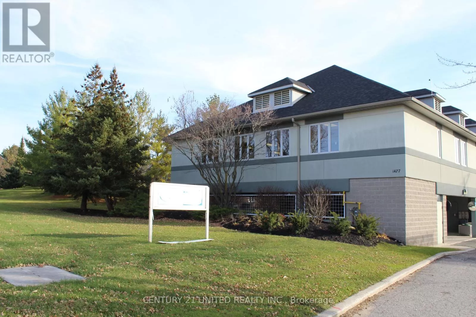 Offices for rent: 1481 Lansdowne St W, Peterborough, Ontario K9J 7M3