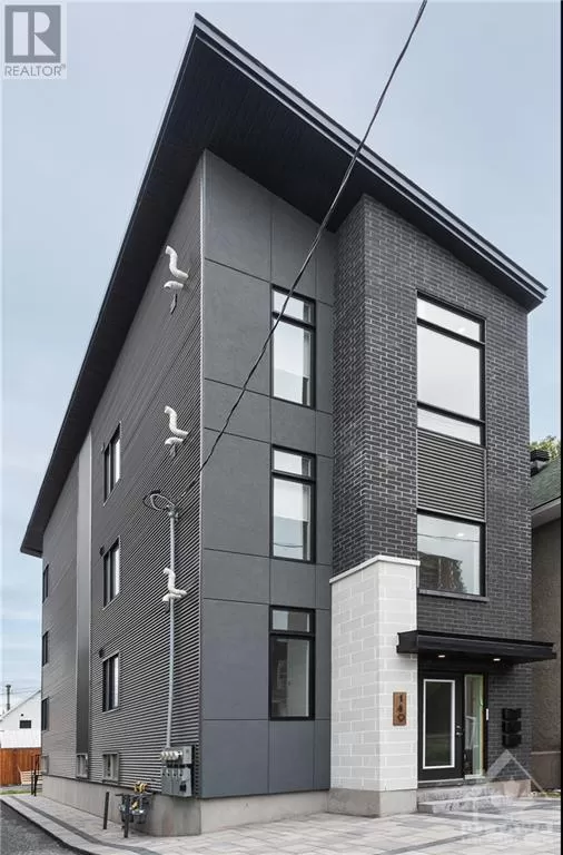 Fourplex for rent: 149 Willow Street, Ottawa, Ontario K1R 6W2