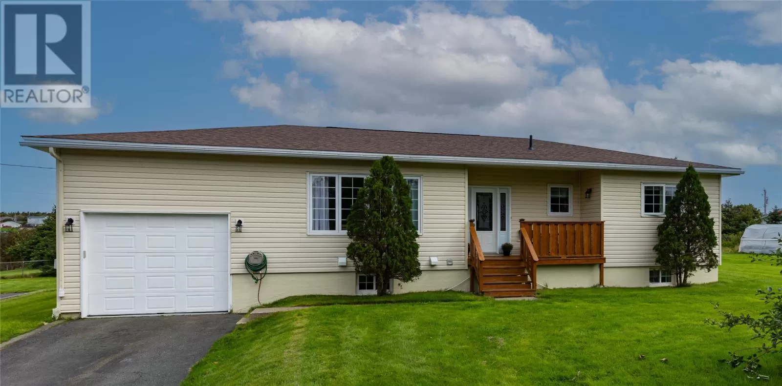 House for rent: 1498 Torbay Road, Torbay, Newfoundland & Labrador A1K 1G7