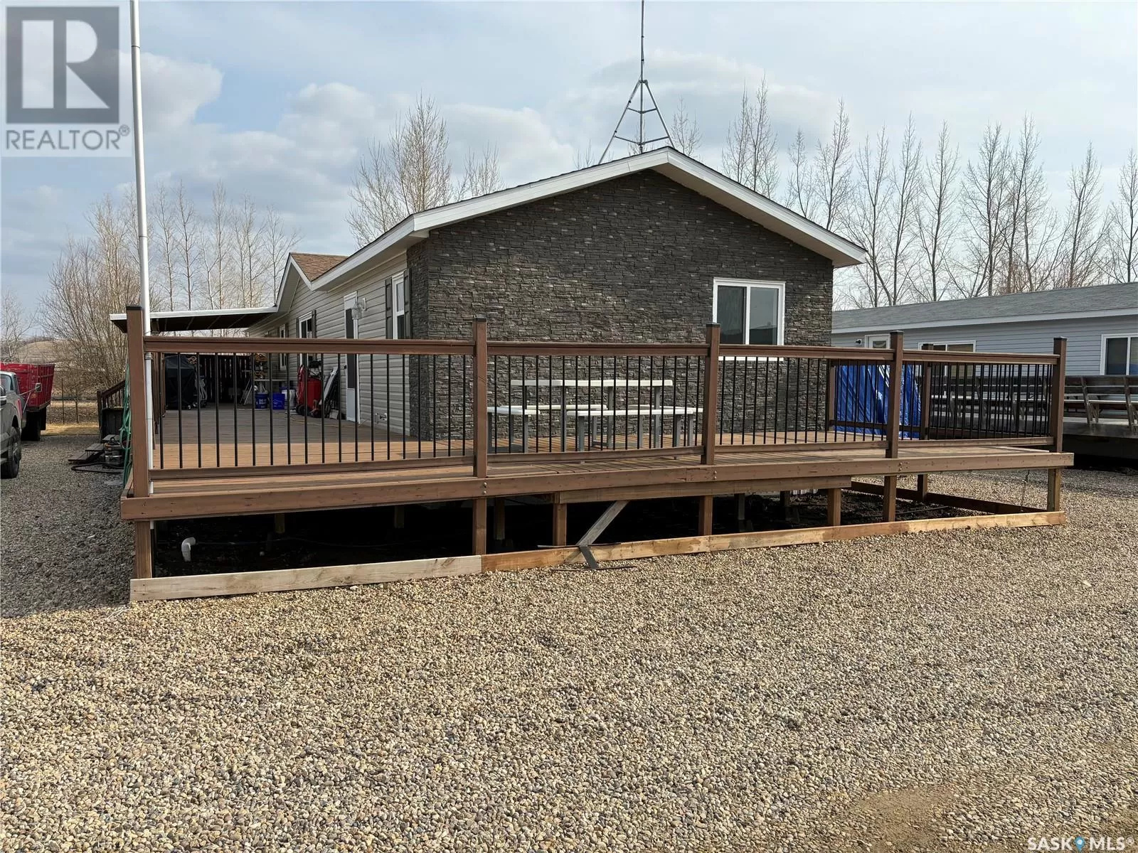 Mobile Home for rent: 15 Meadowlark Mesa, Palliser Regional Park, Saskatchewan S0H 3P0