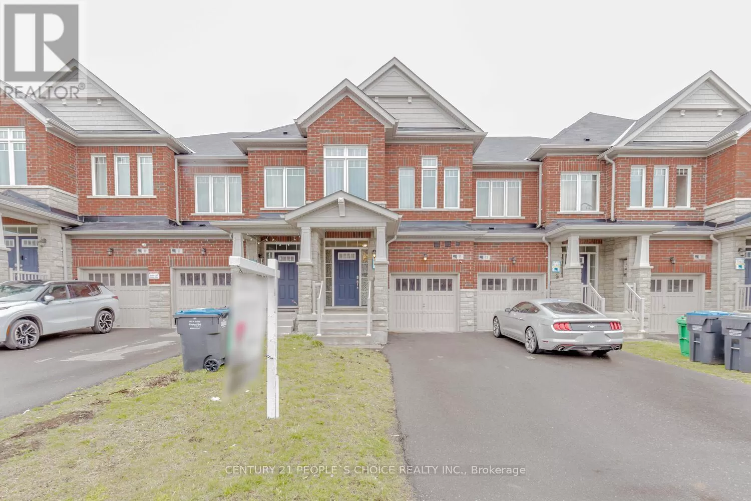 Row / Townhouse for rent: 15 Phyllis Drive, Caledon, Ontario L7C 2E9