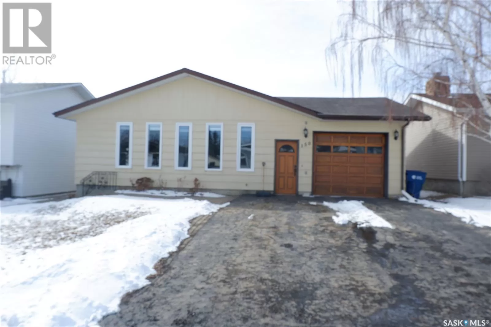 House for rent: 150 3rd Street W, Coronach, Saskatchewan S0H 0Z0
