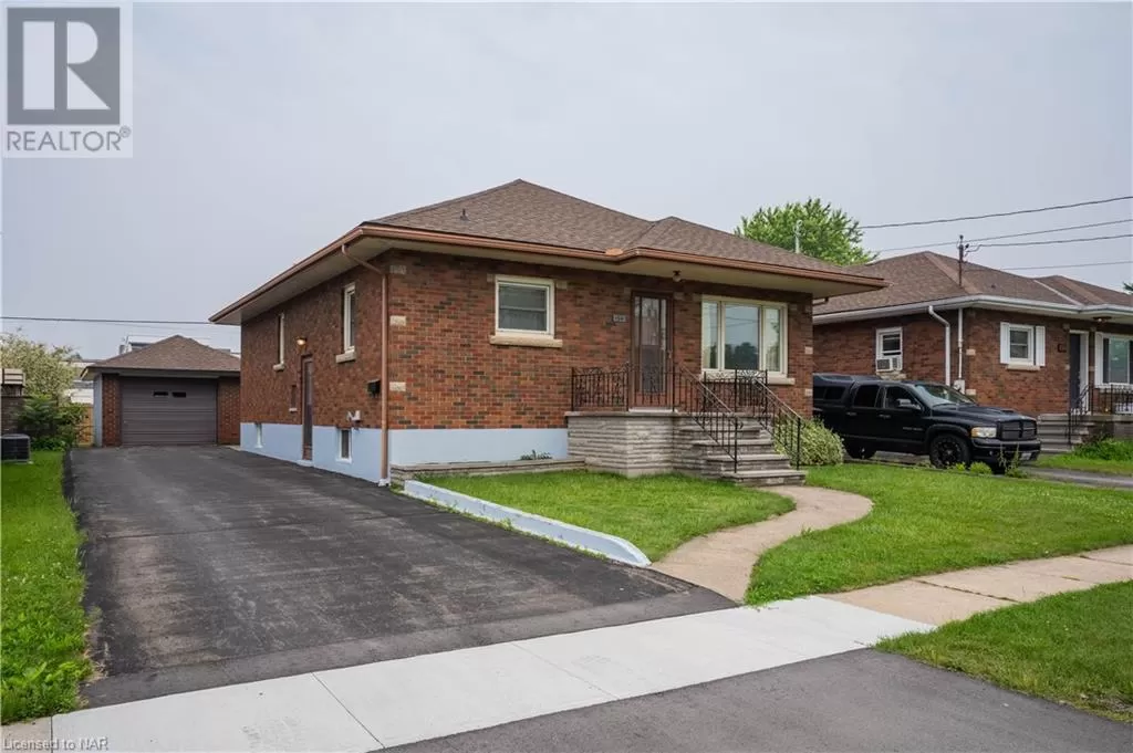 House for rent: 150 Clarke Street, Port Colborne, Ontario L3K 2G3