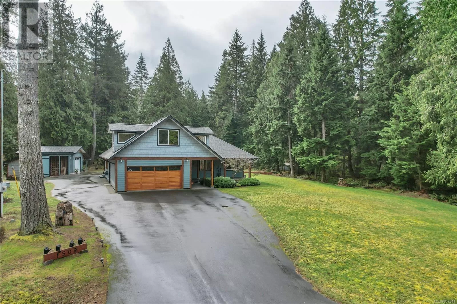 House for rent: 1509 Schooner Rd, Quadra Island, British Columbia V0P 1H0